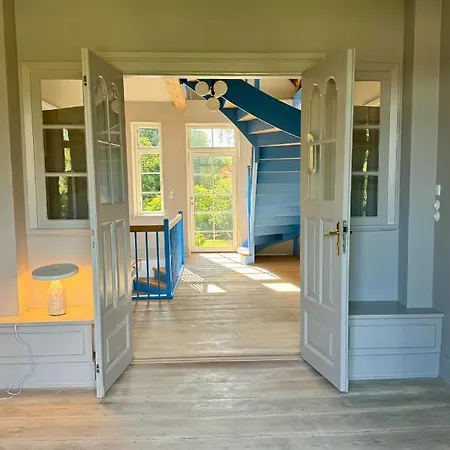 Gesamtes Historisches Kapitaenshaus *