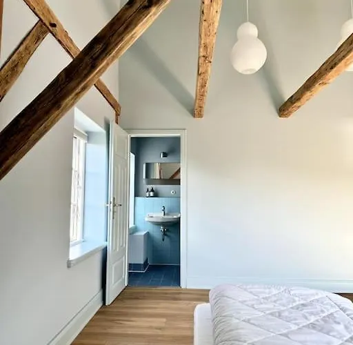 Gesamtes Historisches Kapitaenshaus * Fehmarn