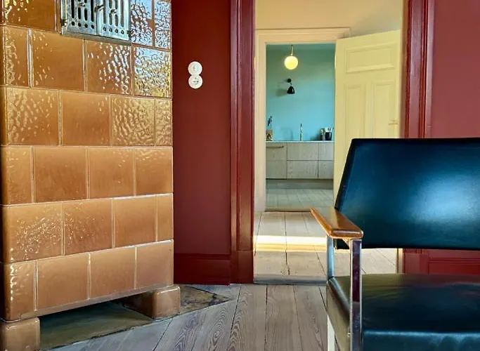 Gesamtes Historisches Kapitaenshaus *