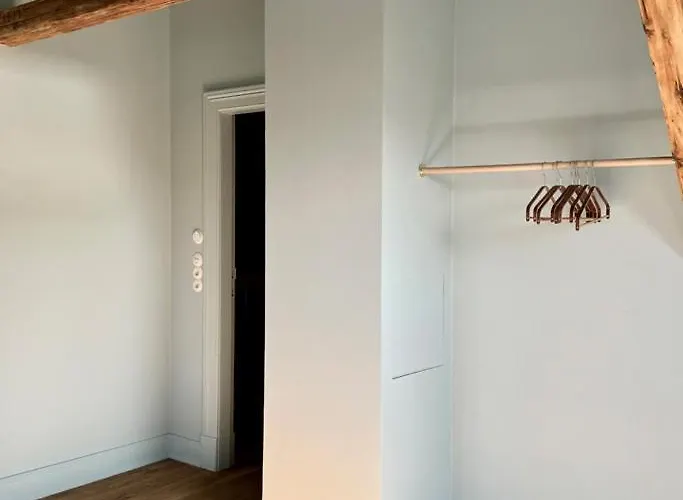 Semesterbostad Gesamtes Historisches Kapitaenshaus *