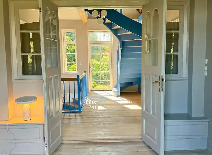 Gesamtes Historisches Kapitaenshaus *