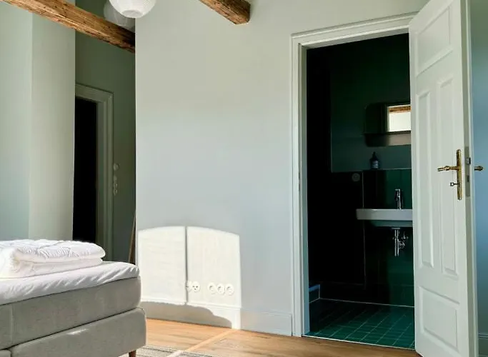 Gesamtes Historisches Kapitaenshaus * Fehmarn