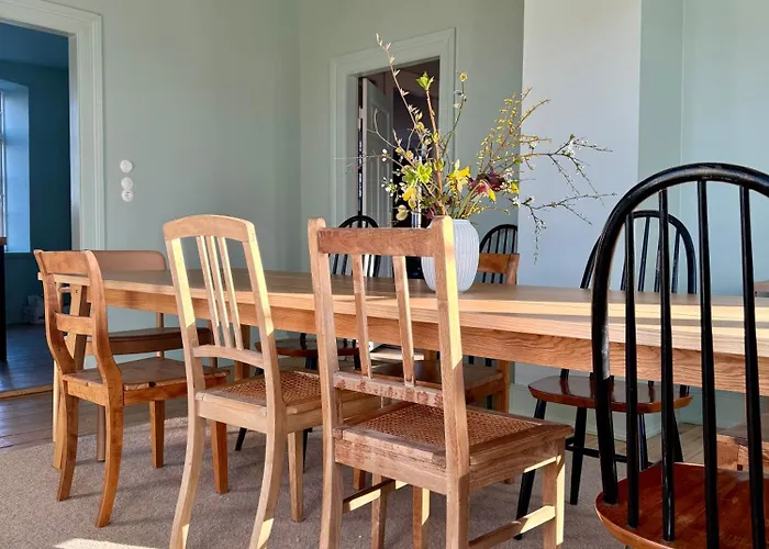 Gesamtes Historisches Kapitaenshaus Semesterbostad Fehmarn